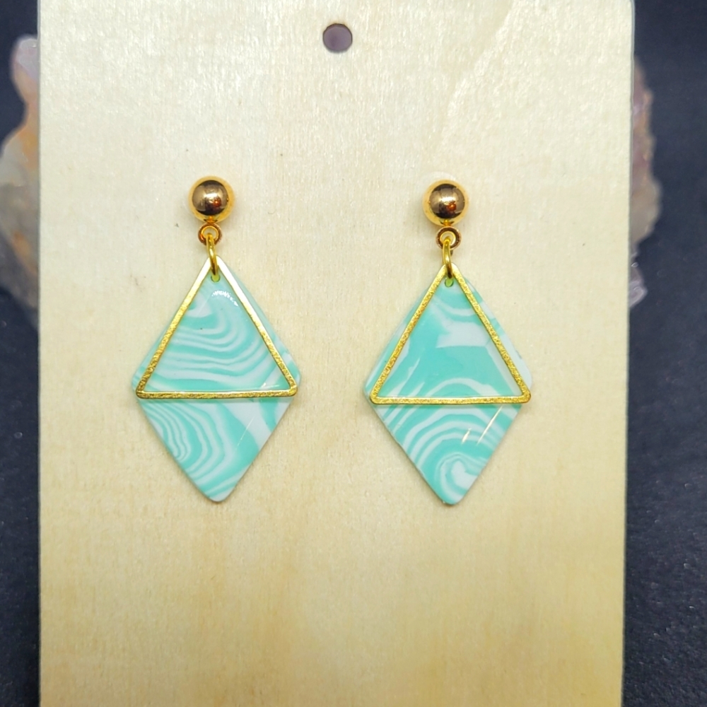 Earring bundle!!! - Picture 2 of 3